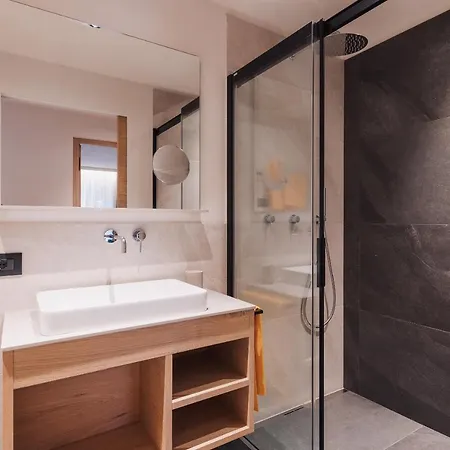 Max Green Wood Apartment *